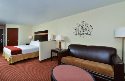Gladstone Hotel | Holiday Inn Express Portland SE - Clackamas Area by IHG