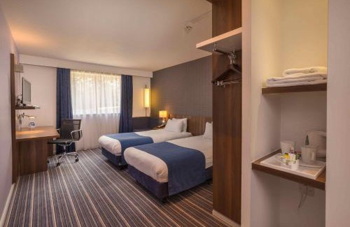 Higher Walton Hotel | Holiday Inn Express Preston South by IHG