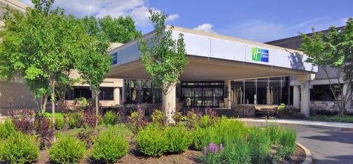 Plainsboro Hotel | Holiday Inn Express Princeton Southeast by IHG