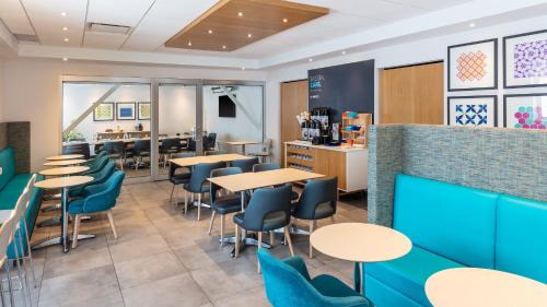 Saint Louis Hotel | Holiday Inn Express Quebec City-Sainte Foy by IHG