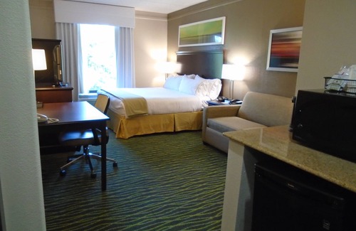 North Chesterfield Hotel | Holiday Inn Express Richmond - Midlothian Turnpike by IHG