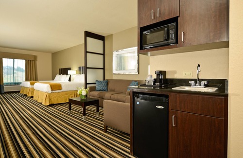 Forrest City Hotel | Holiday Inn Express & Suites Forrest City by IHG