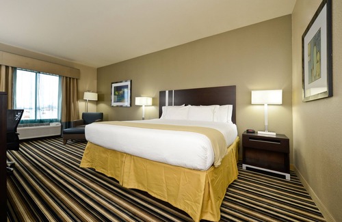 Forrest City Hotel | Holiday Inn Express & Suites Forrest City by IHG