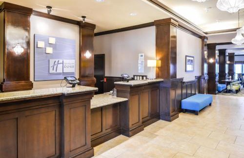 Wichita Falls Hotel | Holiday Inn Express & Suites Wichita Falls by IHG