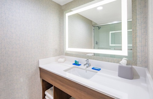 Old Town Hotel | Holiday Inn Express San Diego Airport - Old Town by IHG