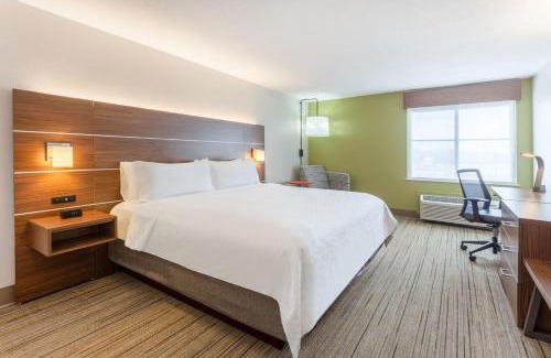 Scottsburg Hotel | Holiday Inn Express Scottsburg by IHG