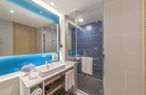 Jiading Hotel | Holiday Inn Express Shanghai Jiading Center by IHG