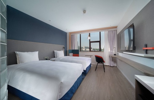 Jinqiao Hotel | Holiday Inn Express Shanghai Jinqiao Central by IHG