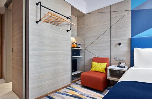 Lavender Hotel | Holiday Inn Express Singapore Serangoon by IHG