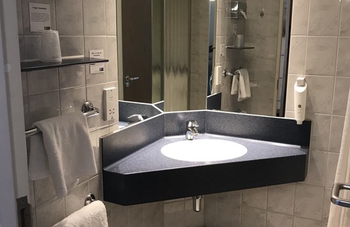West End Hotel | Holiday Inn Express Southampton M27 Jct7 by IHG