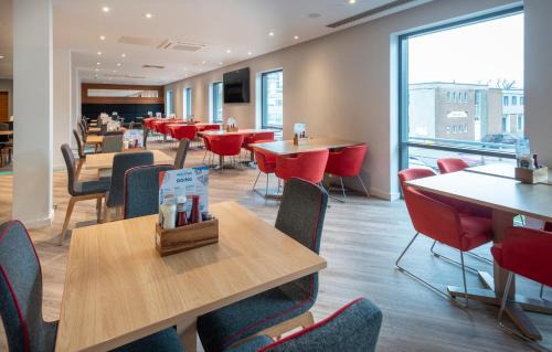 Stevenage Hotel | Holiday Inn Express Stevenage by IHG