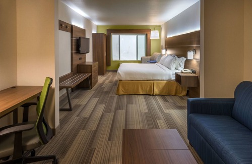 Carson City Hotel | Holiday Inn Express & Suites Carson City by IHG