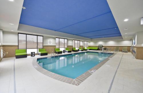 Forrest City Hotel | Holiday Inn Express & Suites Forrest City by IHG
