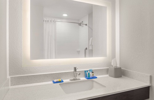 Hardeeville Hotel | Holiday Inn Express & Suites Hardeeville - Hilton Head by IHG