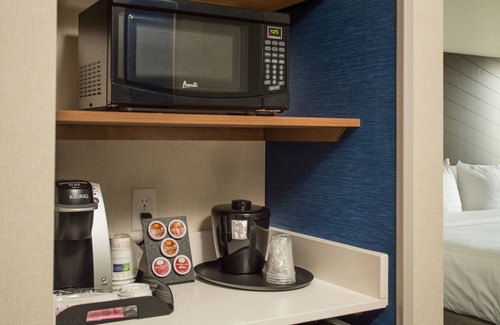 Galt Hotel | Holiday Inn Express & Suites Rock Falls by IHG