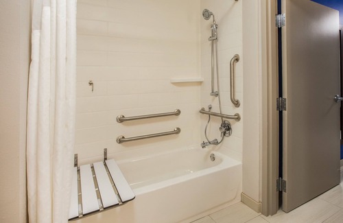 Senatobia Hotel | Holiday Inn Express & Suites Senatobia I 55 by IHG