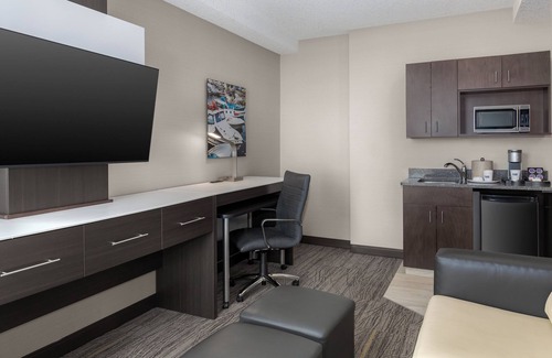 Cold Lake Hotel | Holiday Inn Express & Suites Cold Lake by IHG