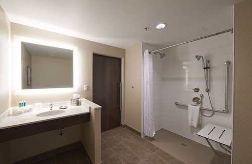 Terra Nova Hotel | Holiday Inn Express & Suites St John's Airport by IHG