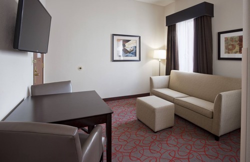 Bloomington Hotel | Holiday Inn Express & Suites Bloomington - MPLS Arpt Area W by IHG