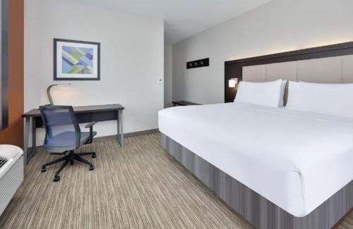 Duncanville Hotel | Holiday Inn Express & Suites Dallas - Duncanville by IHG