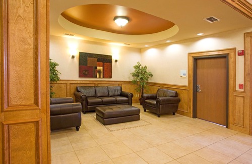 Kingsville Hotel | Holiday Inn Express & Suites Kingsville by IHG