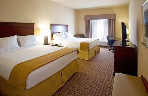 Kingsville Hotel | Holiday Inn Express & Suites Kingsville by IHG