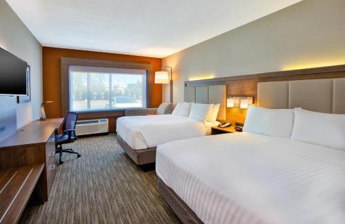 New Castle Hotel | Holiday Inn Express & Suites New Castle by IHG
