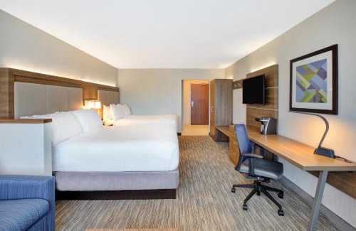 New Castle Hotel | Holiday Inn Express & Suites New Castle by IHG