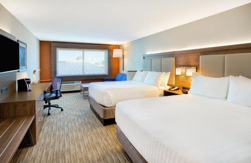 New Castle Hotel | Holiday Inn Express & Suites New Castle by IHG