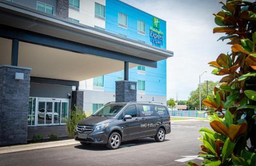 Ferry Pass Hotel | Holiday Inn Express & Suites Pensacola Airport North – I-10 by IHG