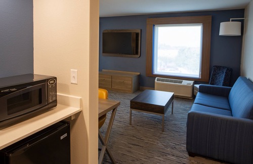 Sioux City Hotel | Holiday Inn Express & Suites Sioux City - Southern Hills by IHG