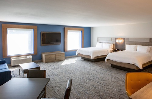 Sioux City Hotel | Holiday Inn Express & Suites Sioux City - Southern Hills by IHG