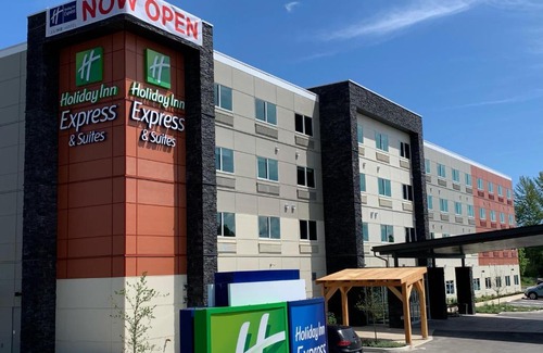 Courtenay Hotel | Holiday Inn Express & Suites - Courtenay - Comox by IHG