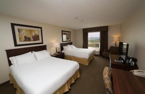 Whitecourt Hotel | Holiday Inn Express & Suites Whitecourt by IHG