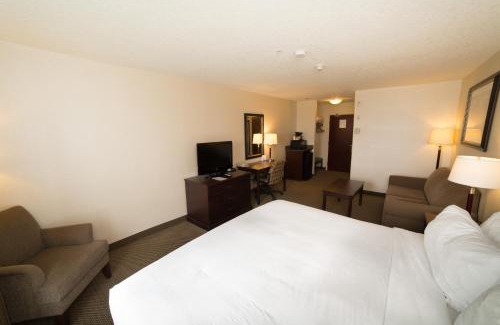 Whitecourt Hotel | Holiday Inn Express & Suites Whitecourt by IHG