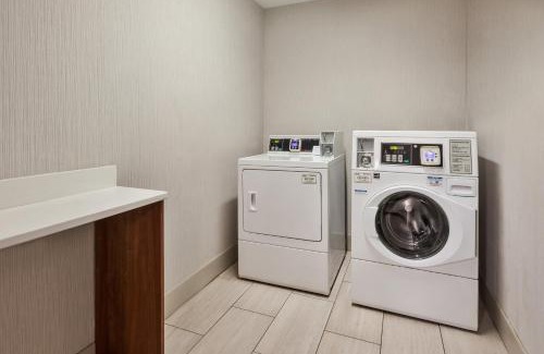 Western Branch North Hotel | Holiday Inn Express & Suites Chesapeake by IHG