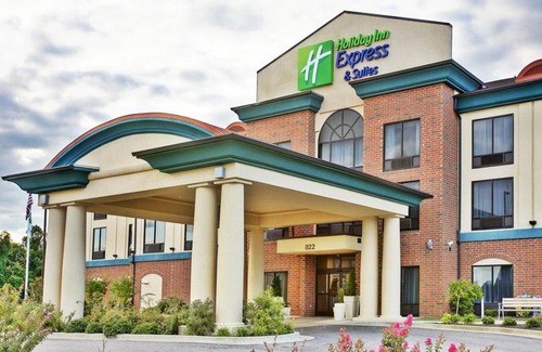 Dyersburg Hotel | Holiday Inn Express & Suites Dyersburg by IHG