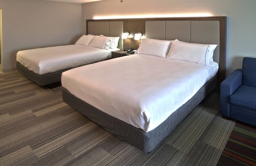 Haubstadt Hotel | Holiday Inn Express & Suites Evansville North by IHG