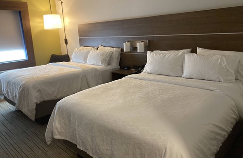 Junction Hotel | Holiday Inn Express & Suites Junction by IHG