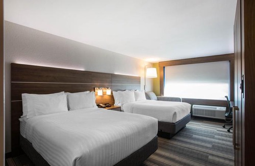 Ludington Hotel | Holiday Inn Express & Suites Ludington