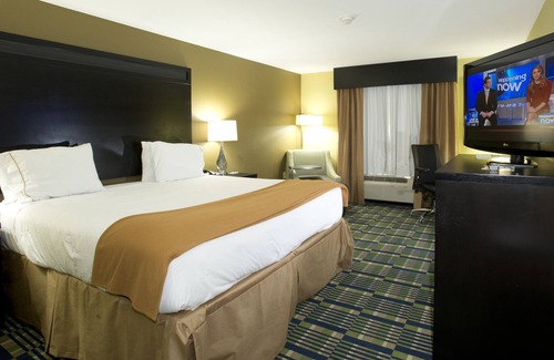 Morrilton Hotel | Holiday Inn Express & Suites Morrilton by IHG