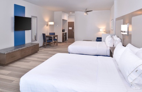 Pasadena Hotel | Holiday Inn Express & Suites Houston E - Pasadena by IHG