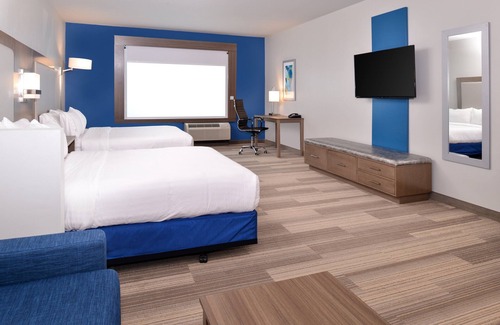Pasadena Hotel | Holiday Inn Express & Suites Houston E - Pasadena by IHG