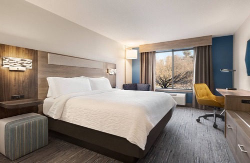 Rensselaer Hotel | Holiday Inn Express & Suites East Greenbush (Albany-Skyline) by IHG
