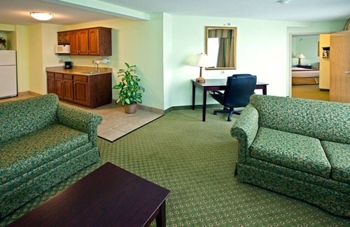 Scottsburg Hotel | Holiday Inn Express & Suites Scottsburg by IHG