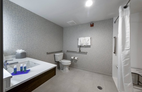Jolivue Hotel | Holiday Inn Express & Suites Staunton by IHG