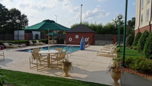 Tuscaloosa Hotel | Holiday Inn Express & Suites - Tuscaloosa-University by IHG