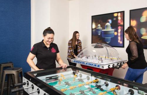 West Edmonton Hotel | Holiday Inn Express & Suites - West Edmonton-Mall Area by IHG