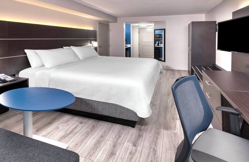 Sheridan Hotel | Holiday Inn Express & Suites Mississauga-Toronto Southwest by IHG
