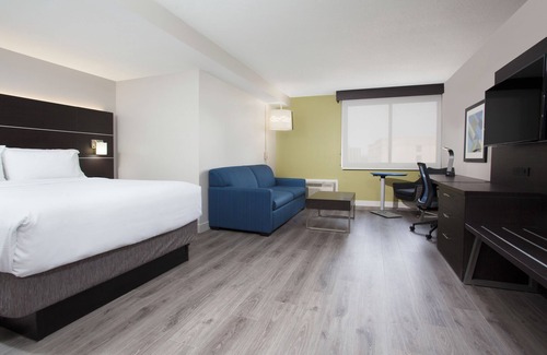 Sheridan Hotel | Holiday Inn Express & Suites Mississauga-Toronto Southwest by IHG